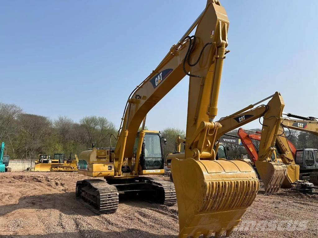 CAT 325 CL Excavatoare pe șenile
