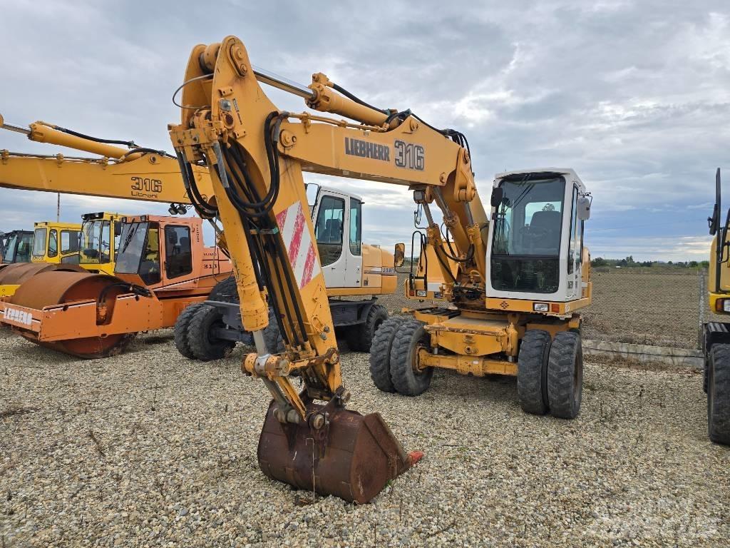 Liebherr A 316 Excavatoare cu roti