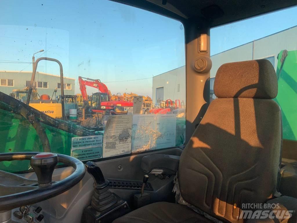 Minelli CM210 Excavatoare cu roti