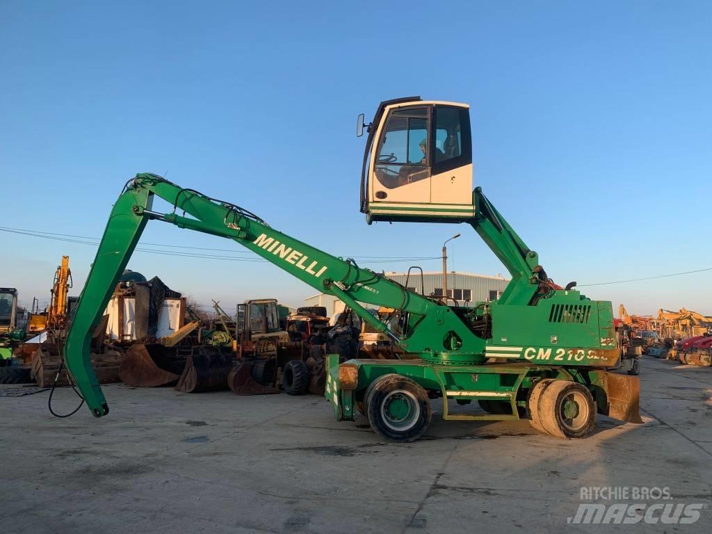 Minelli CM210 Excavatoare cu roti