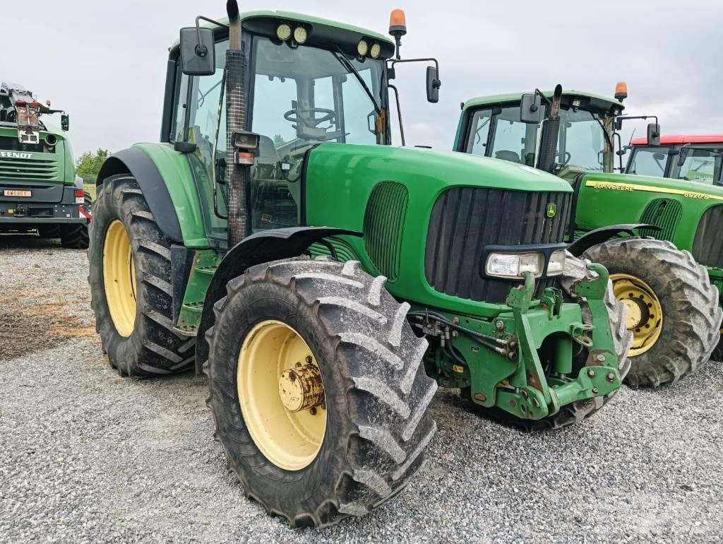 John Deere 6820 Tractoare