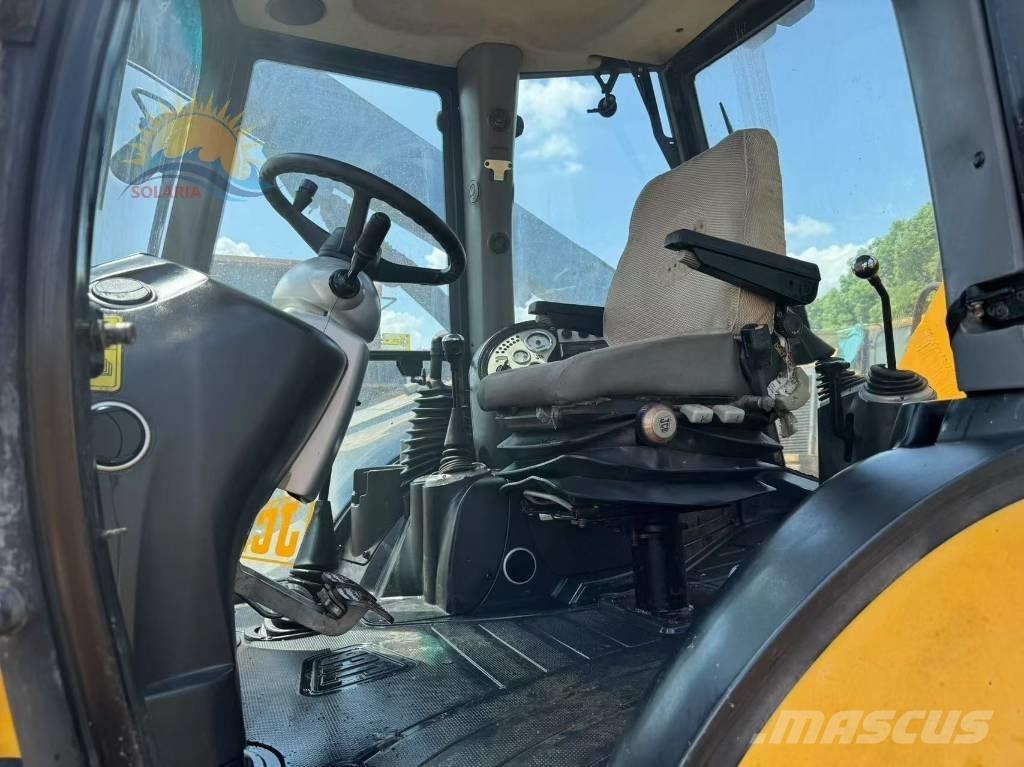 JCB 3 CX Buldoexcavatoare
