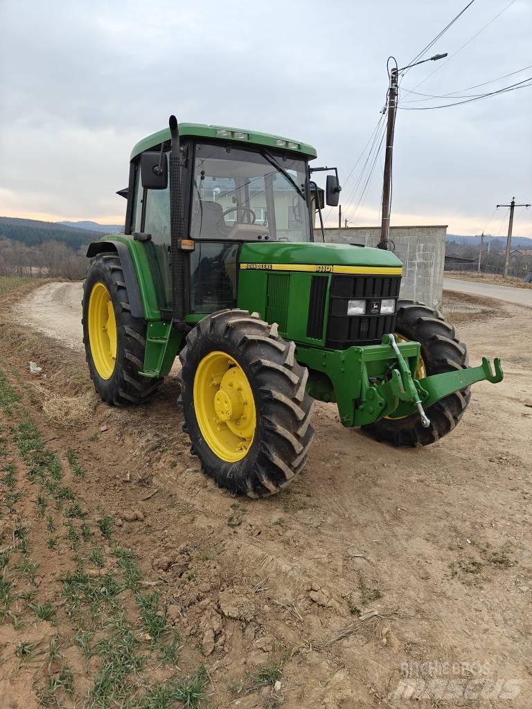 John Deere 6100 Tractoare