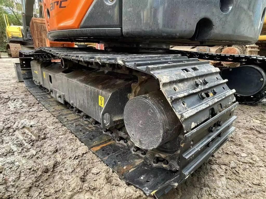 Hitachi ZX50U Mini excavatoare < 7t