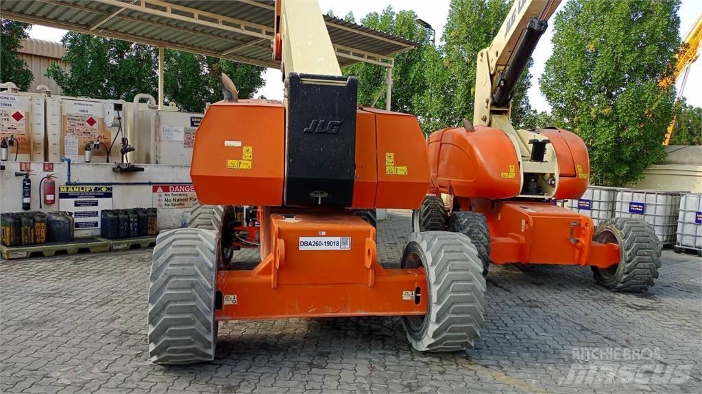JLG 800AJ Nacele cu brat articulat