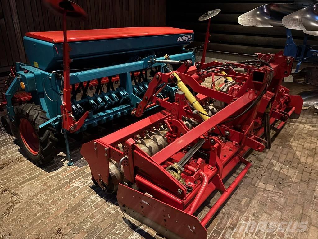 Lely Terra Grapa si pluguri rotative