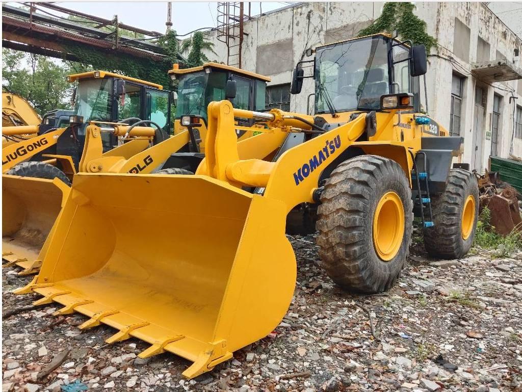 Komatsu WA 320-5 Incarcator pe pneuri