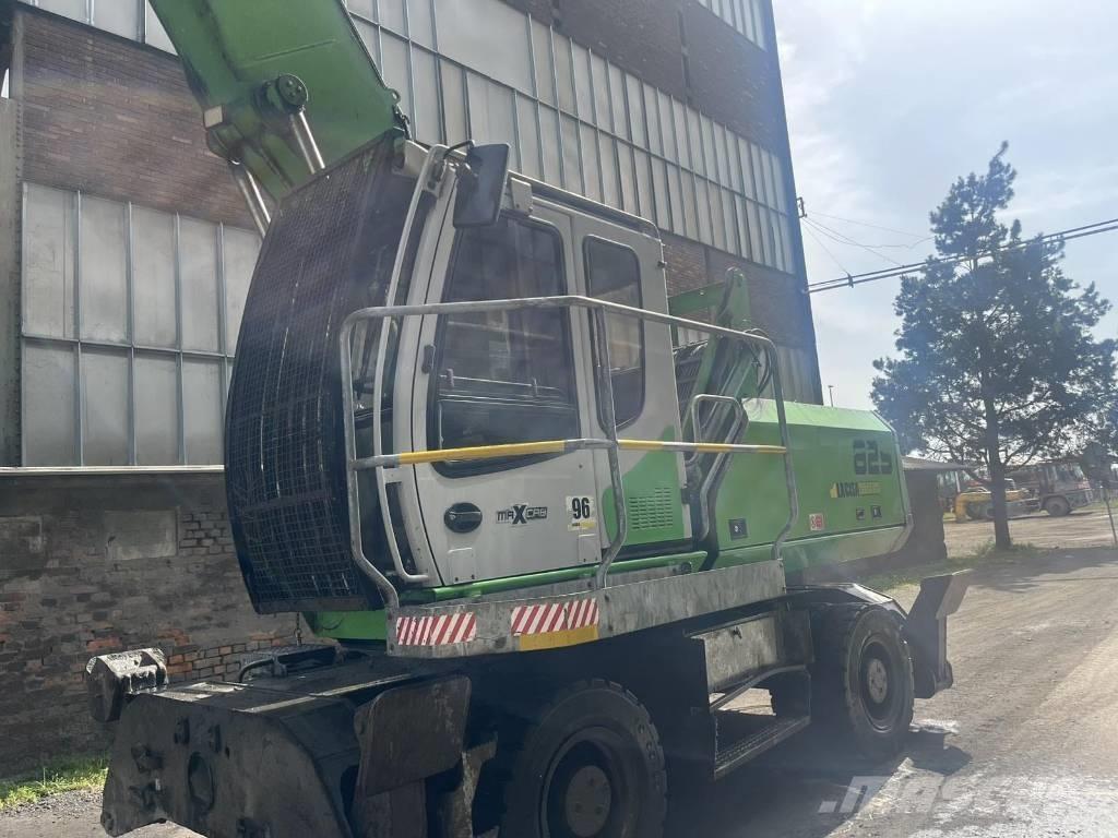 Sennebogen 825M K13 Paleta de manipulare