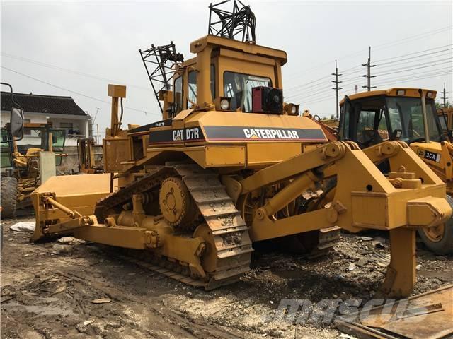 CAT D7R Buldozere pe senile