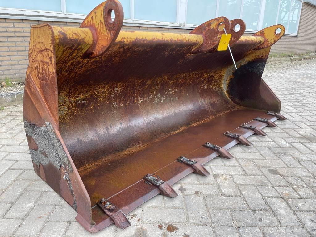 CAT Backhoe bucket Pistoane