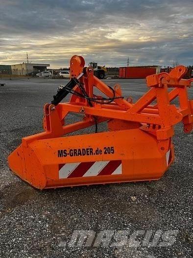 MS Grader 205 K Gredere