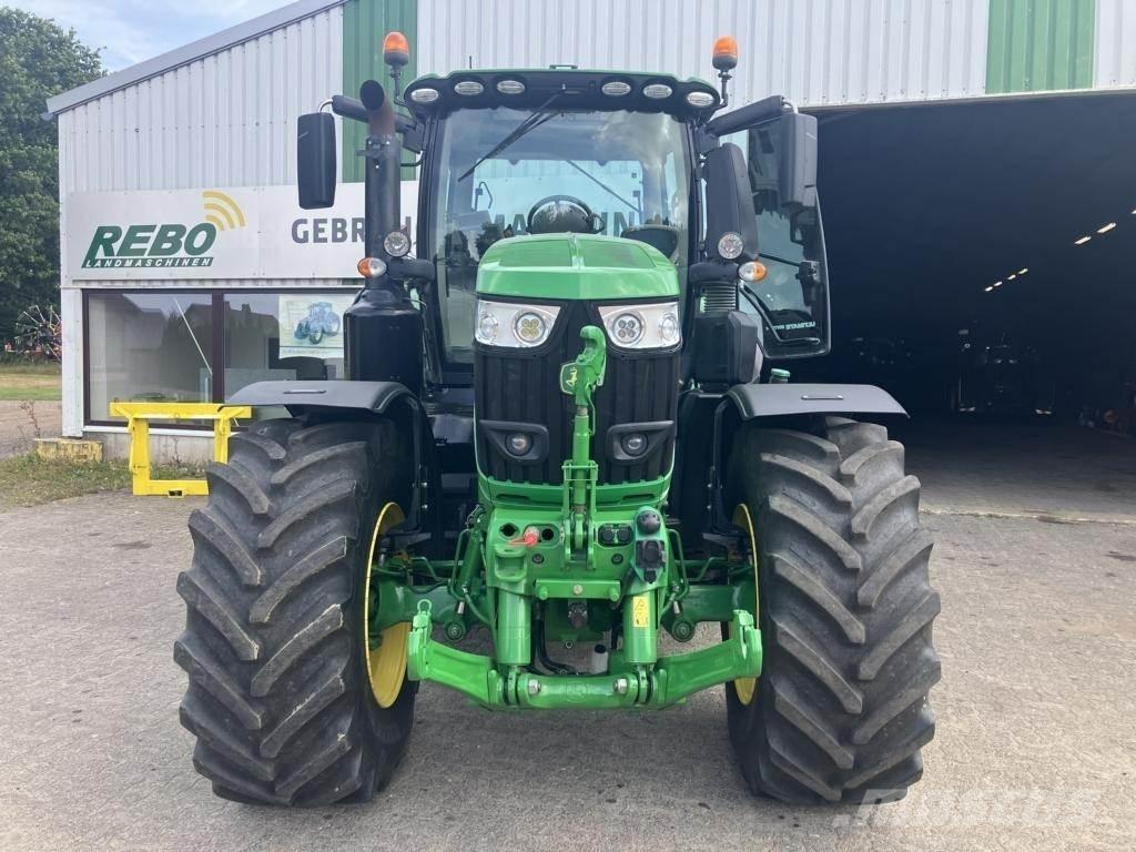 John Deere 6250R Tractoare
