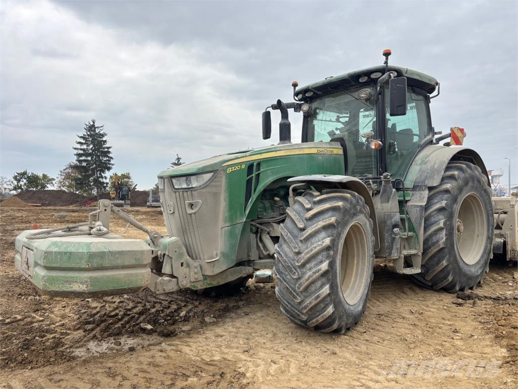 John Deere 8320R Utilaje construcții - Altele