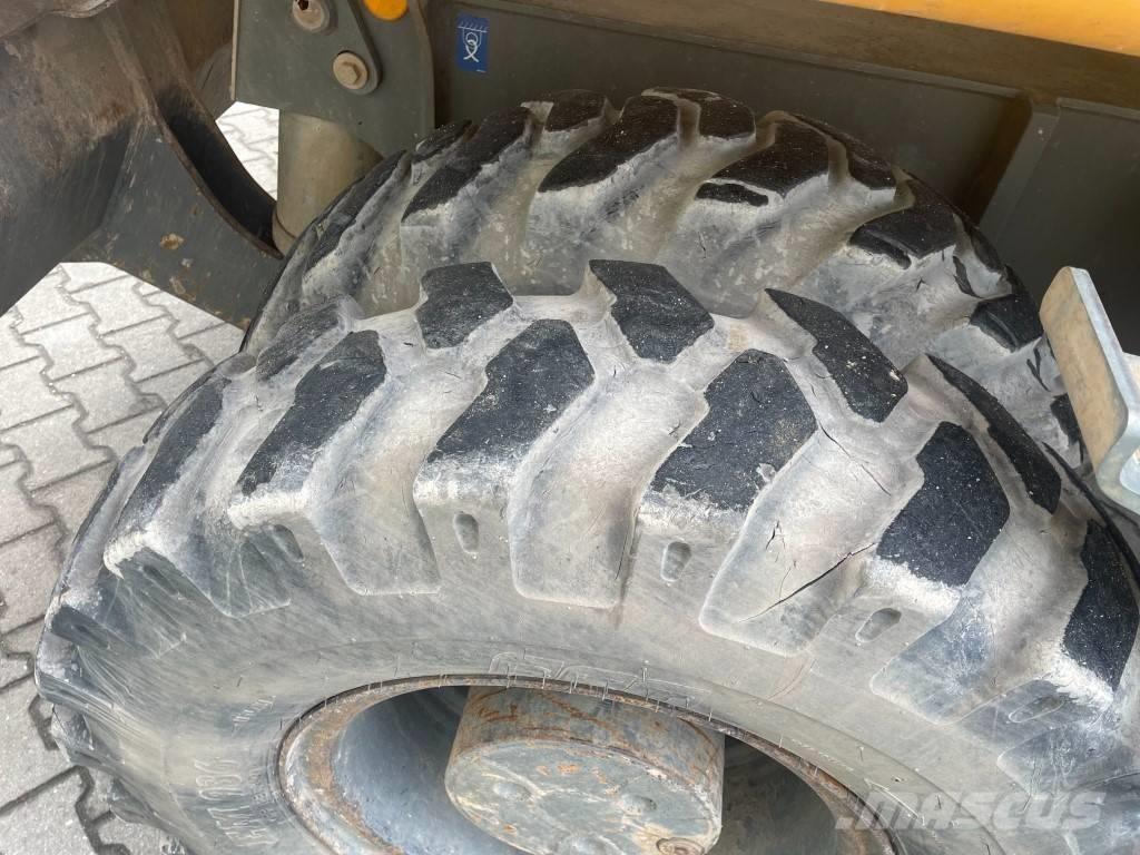 Liebherr A 918 Excavatoare cu roti