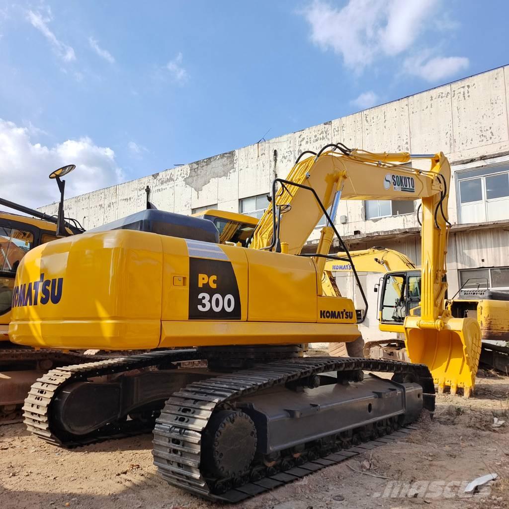 Komatsu PC 300 Excavatoare pe șenile

