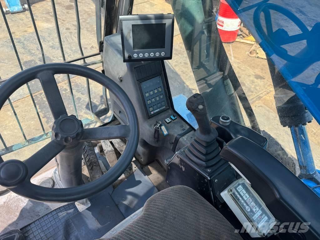 Fuchs MHL 335 Paleta de manipulare