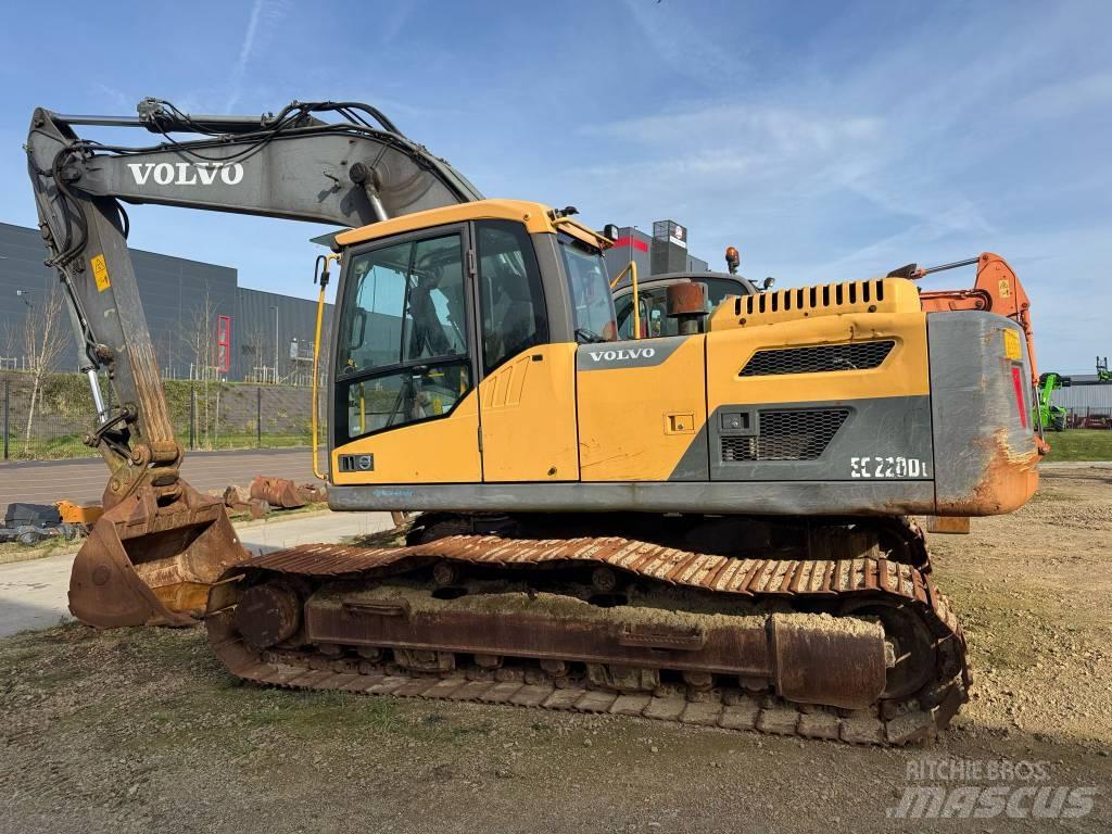 Volvo EC220DL Excavatoare pe șenile

