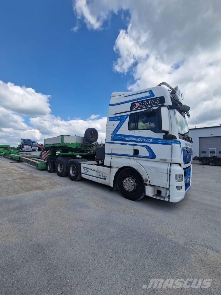 MAN TGX 6x4 560 Autotractoare