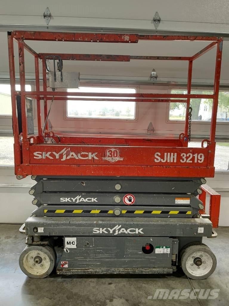SkyJack SJ III 3219 Platforme foarfeca