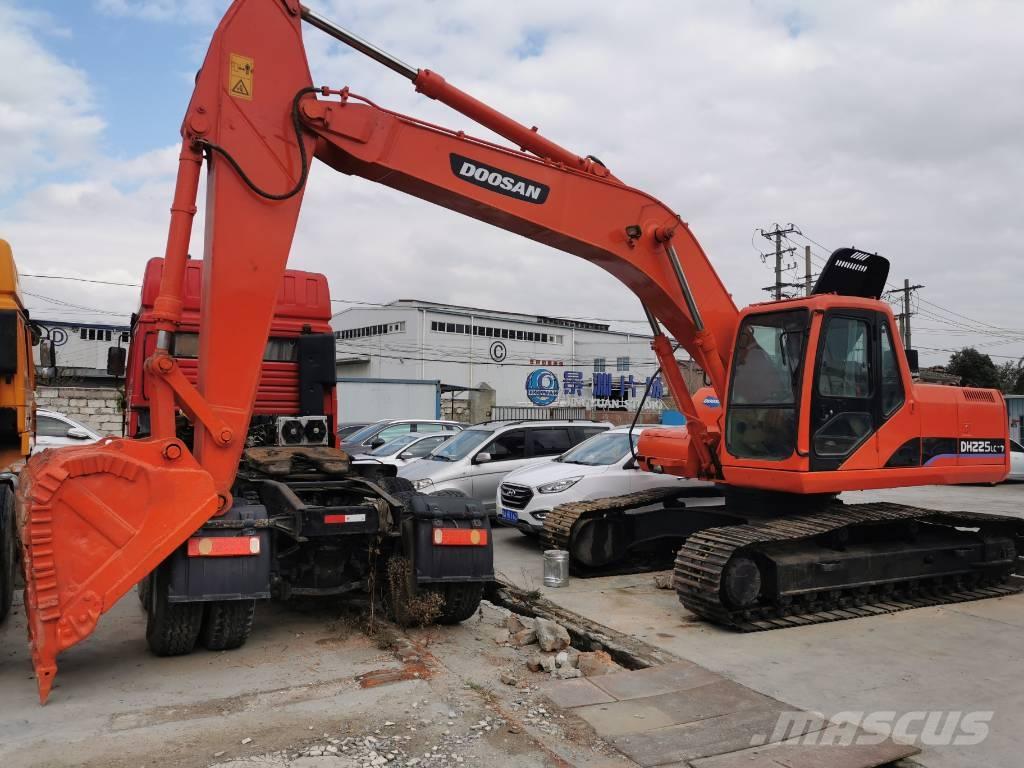 Doosan DH225LC-7 Excavatoare pe șenile
