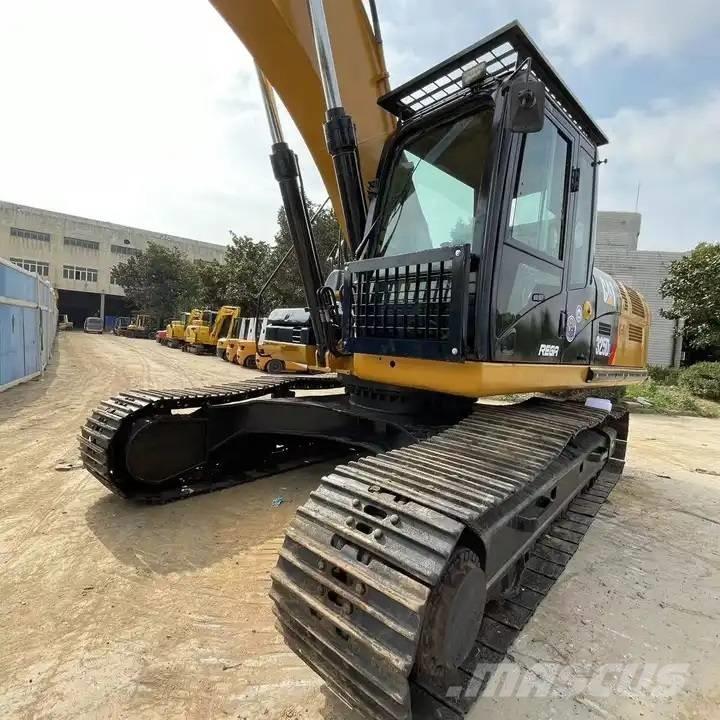 CAT 330D2 Excavatoare pe șenile
