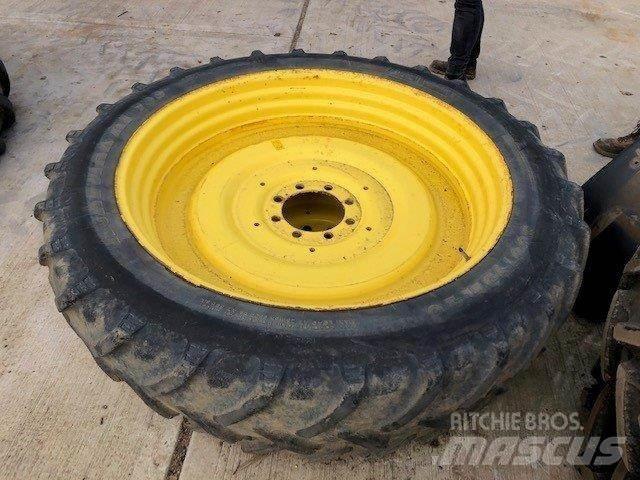  300/95R46 Roti