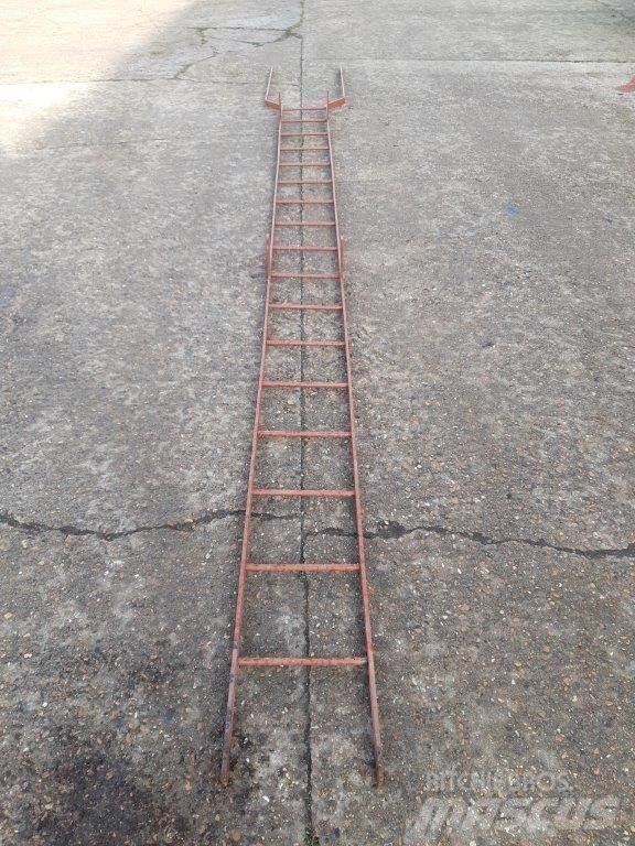 Access LADDER Utilaje agricole - Altele
