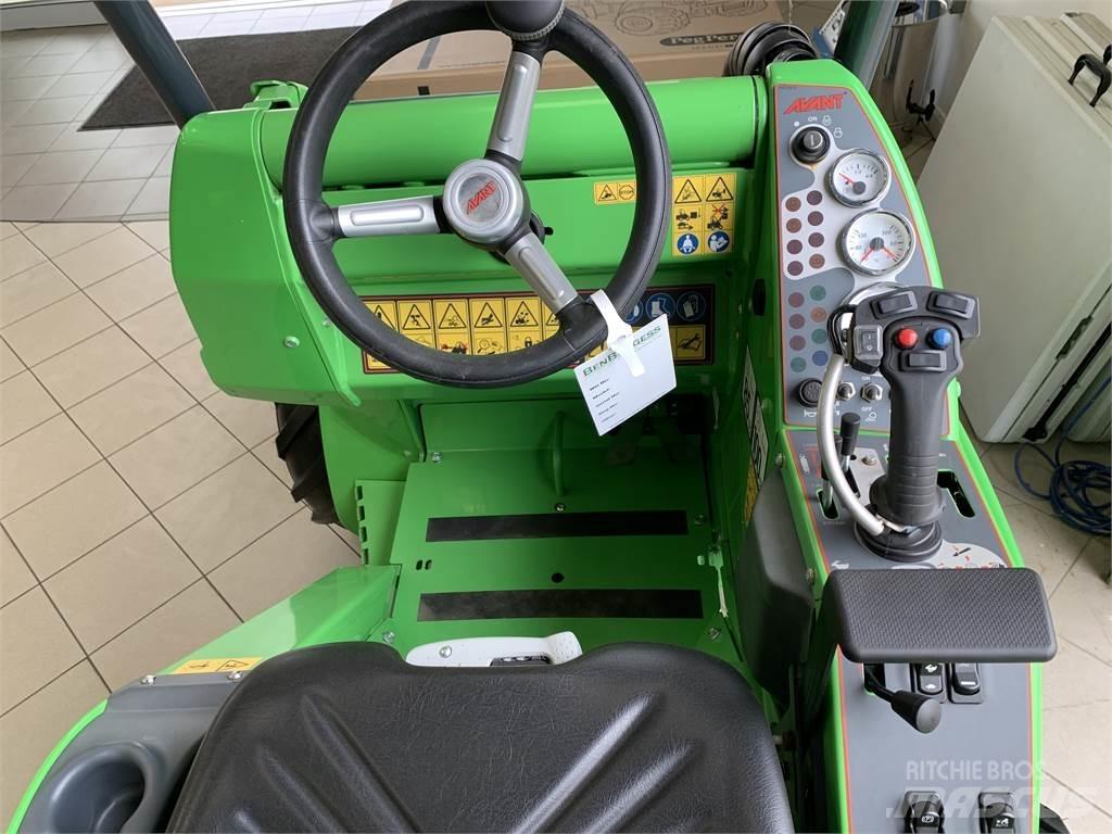 Avant AV 640 Incarcator pe pneuri
