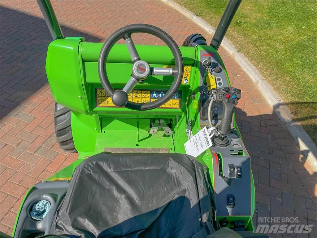 Avant AV 735 Incarcator pe pneuri
