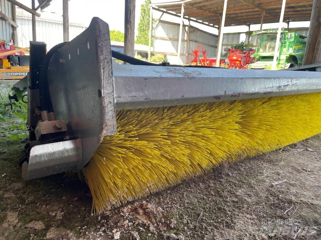 Cherry BS-80 Manipulatoare agricole