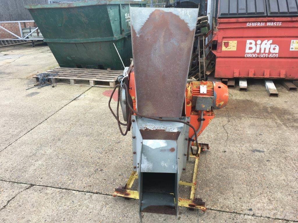  GRAIN THROWER Utilaje agricole - Altele