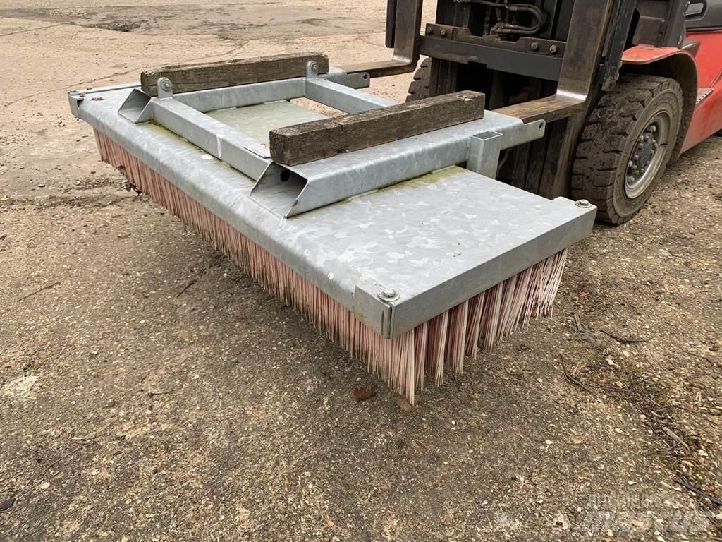 Jacobsen 6FT YARD Utilaje agricole - Altele