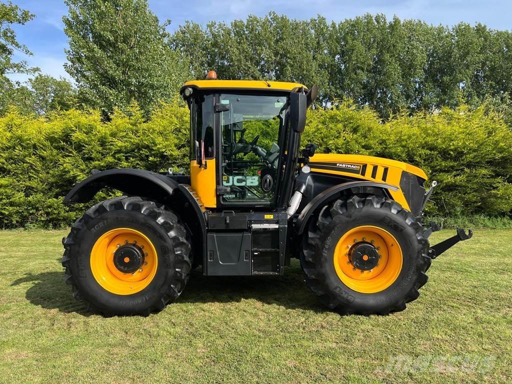 JCB 4220 FASTRAC Tractoare