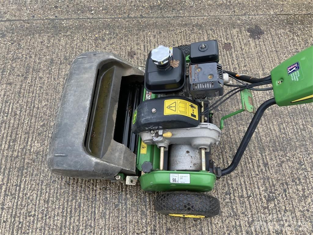 John Deere 220C Utilaje agricole - Altele