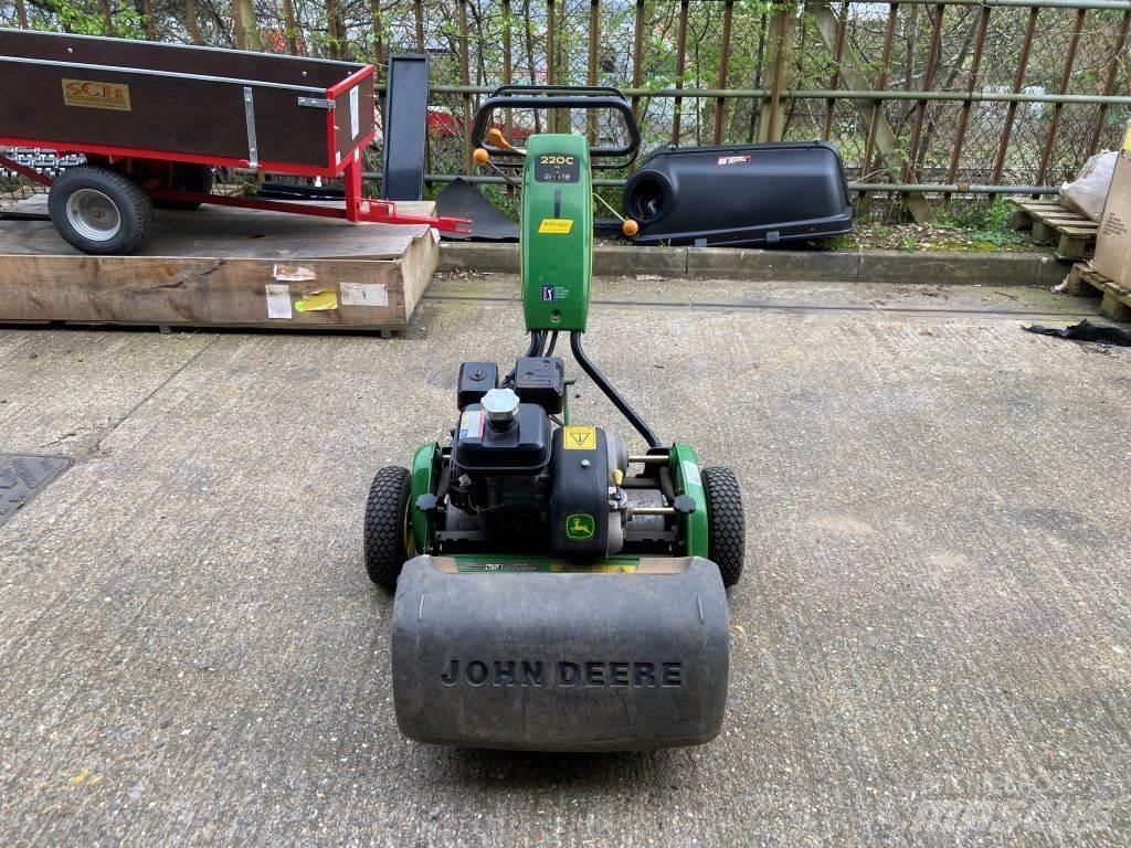 John Deere 220C Utilaje agricole - Altele