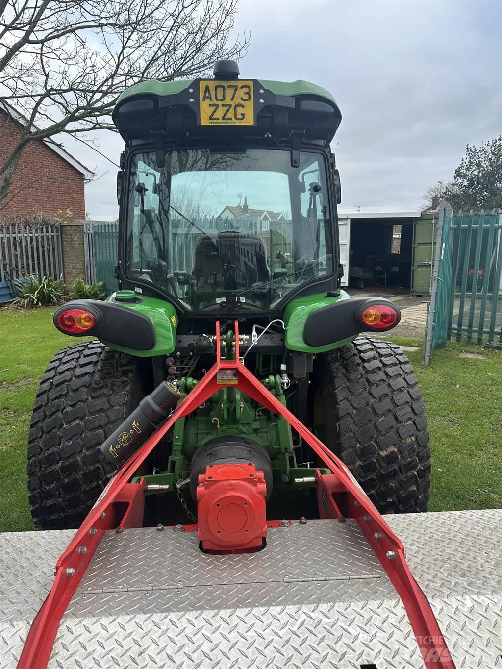 John Deere 4066R Tractoare compacte