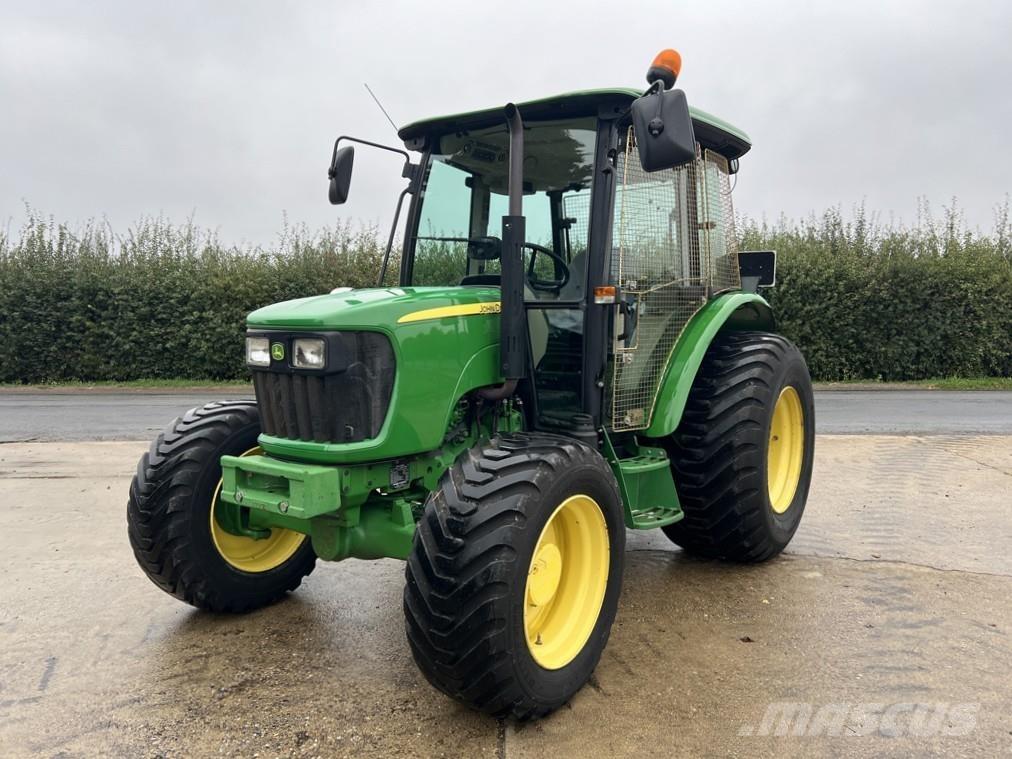 John Deere 5055E Tractoare