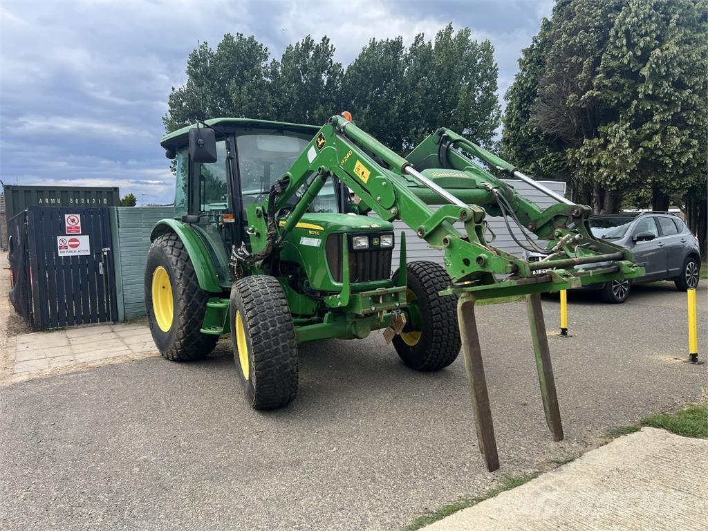 John Deere 5075E Tractoare