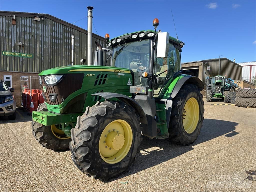 John Deere 6145R Tractoare