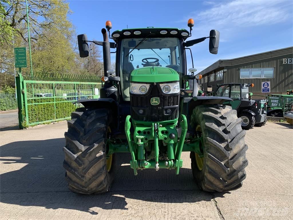 John Deere 6155R Tractoare