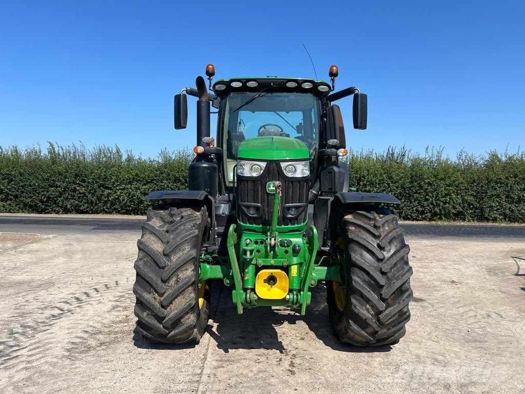 John Deere 6250R Tractoare