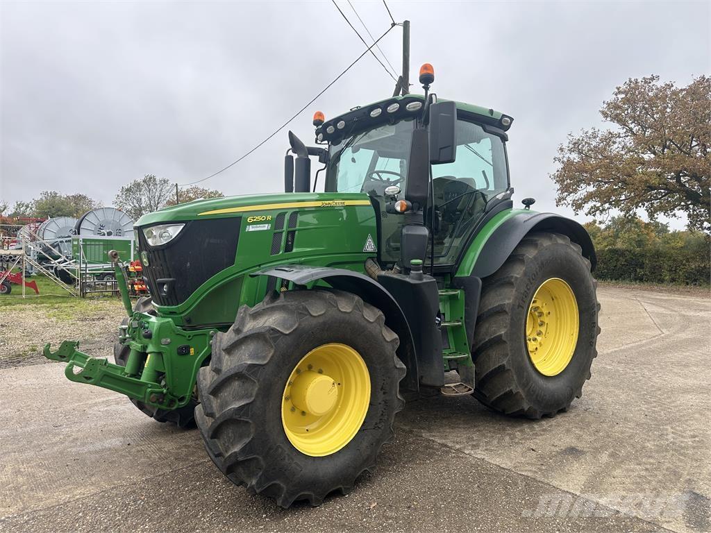 John Deere 6250R Tractoare
