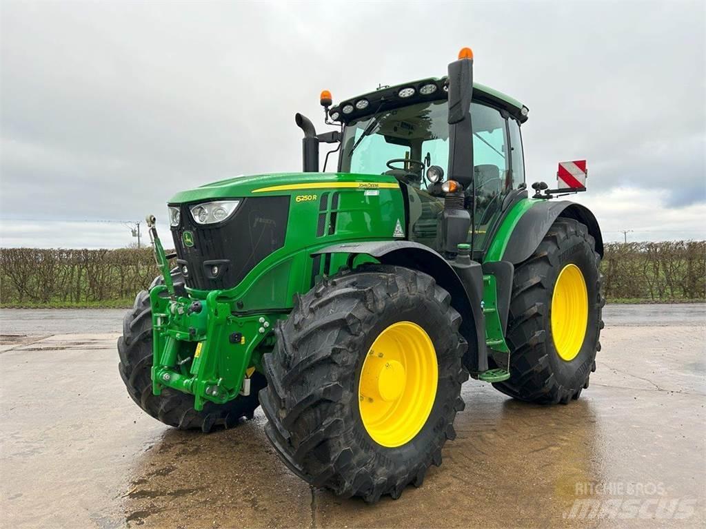 John Deere 6250R Tractoare