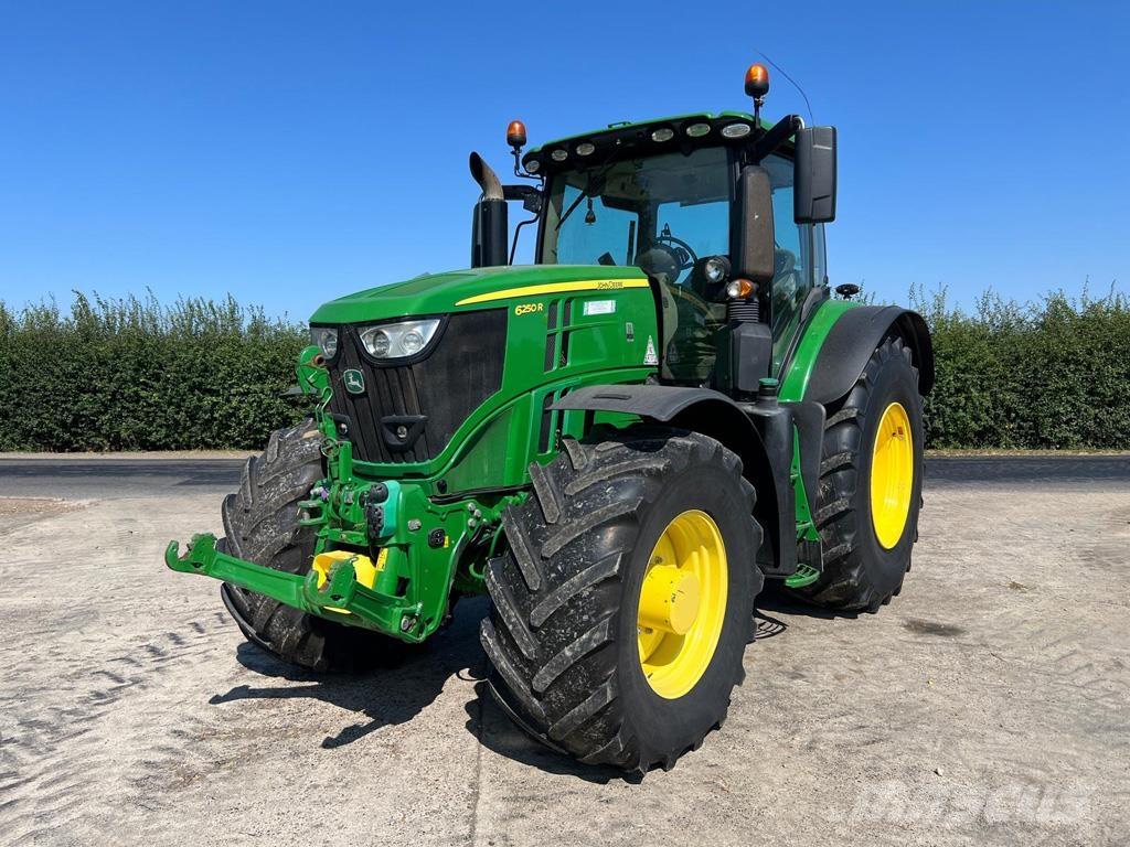John Deere 6250R Tractoare