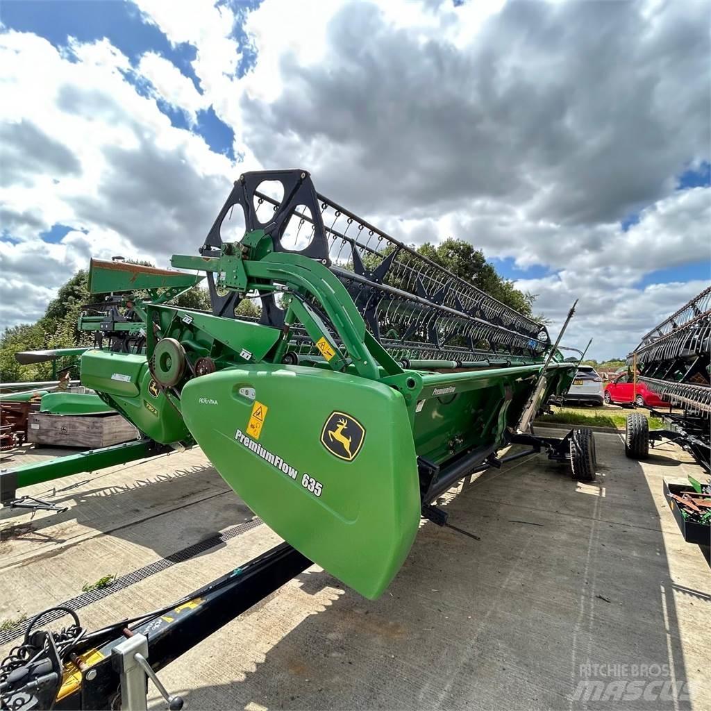 John Deere 635PF Combine de secerat