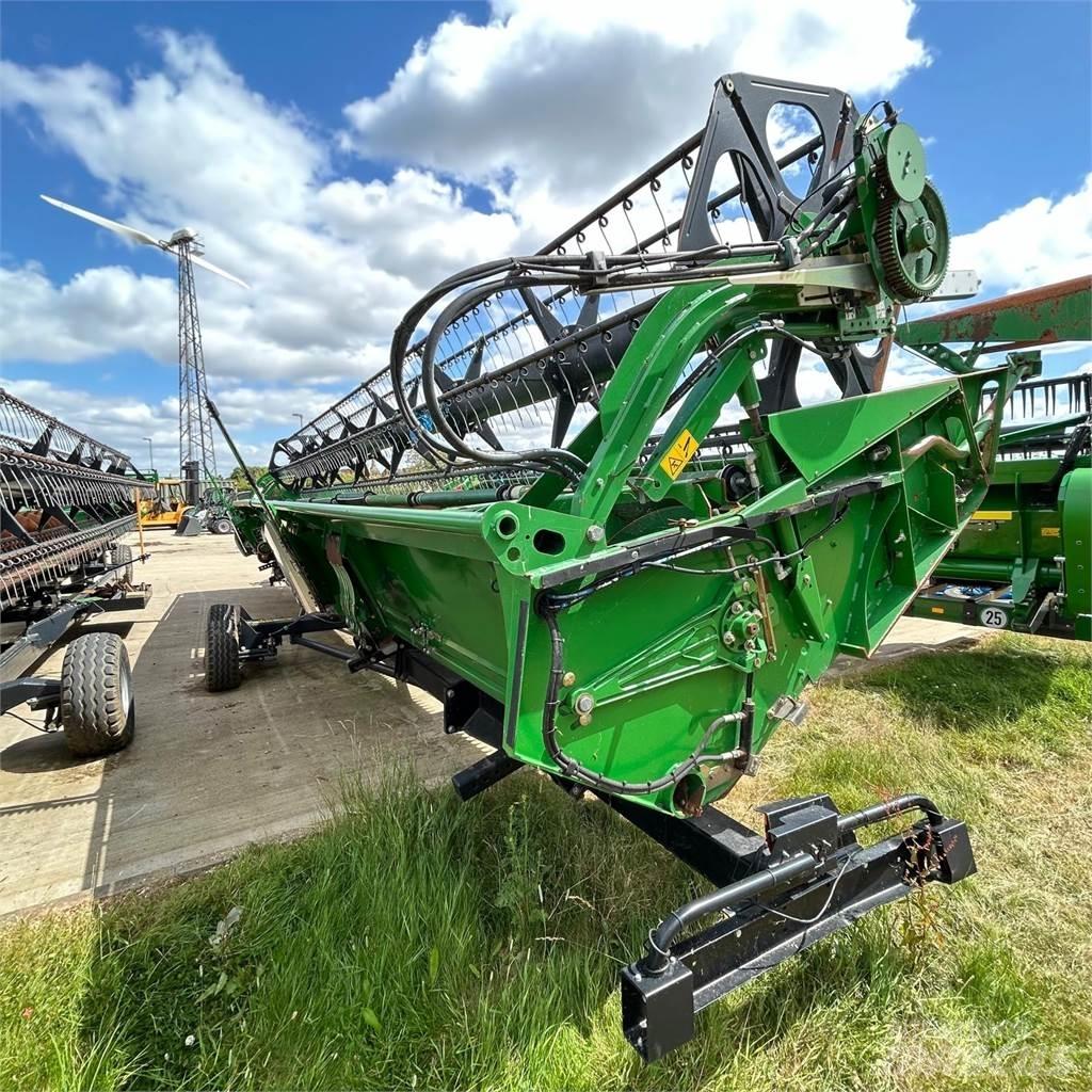 John Deere 635PF Combine de secerat