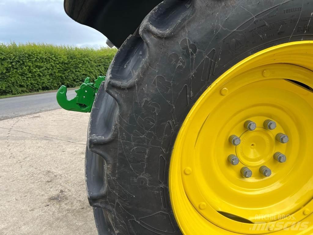 John Deere 6R120 Tractoare