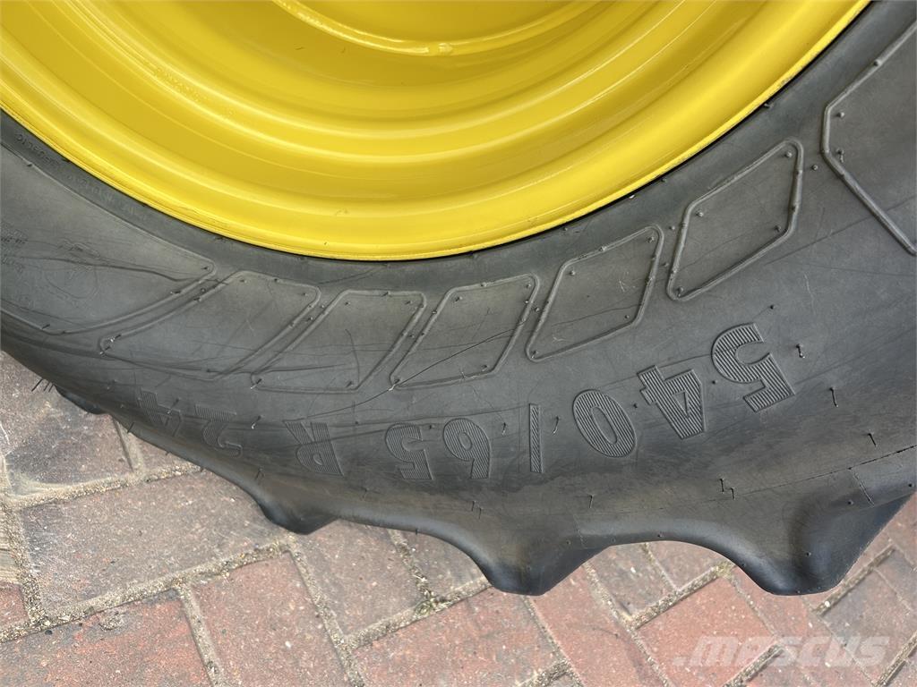 John Deere 6R150 Tractoare