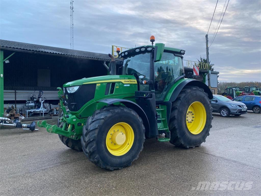 John Deere 6R215 Tractoare