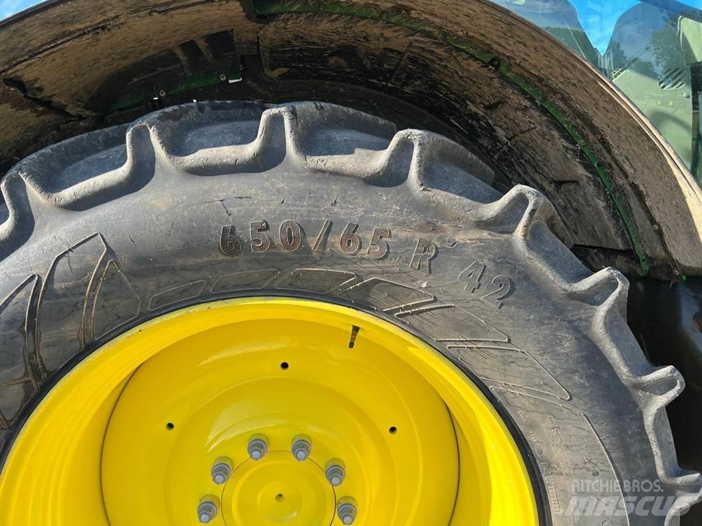 John Deere 6R215 Tractoare